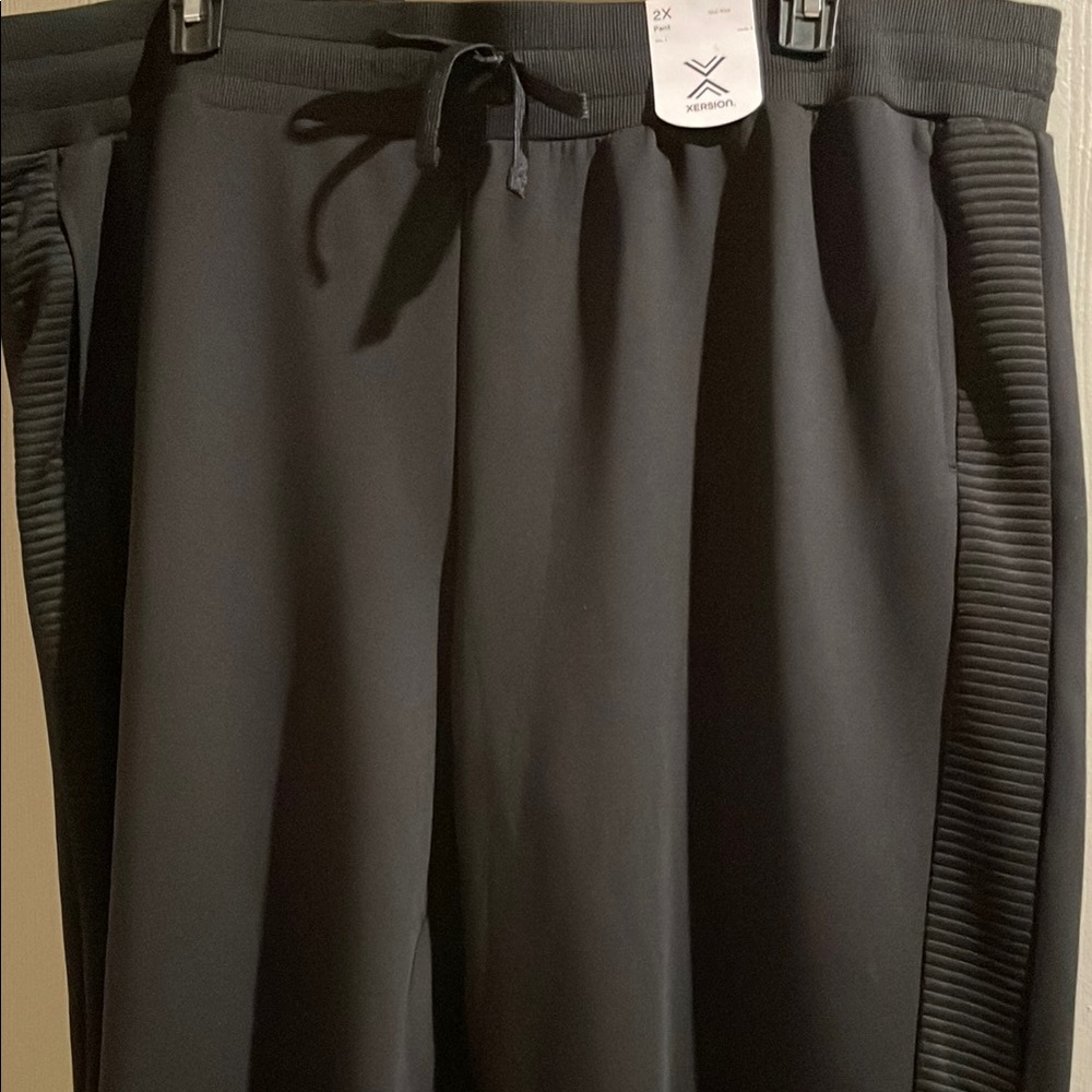 Xersion Black Drawstring Joggers Super Wide leg. NWT
